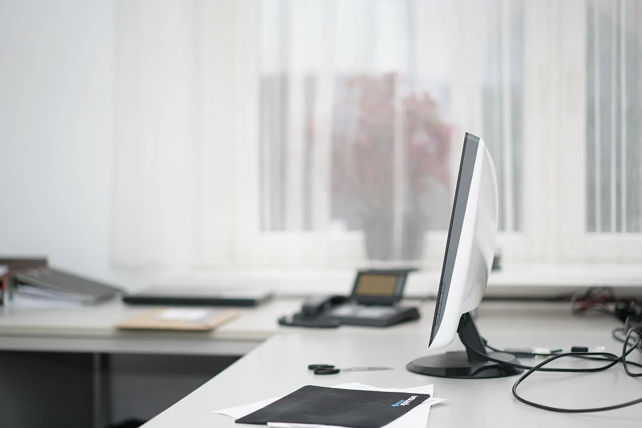 computer, desk, office, monitor, personal computer, pc, table, workspace, work station, workplace, work station, work station, work station, work station, work station. Call center staffing ratios: shrinkage and span